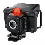 Visor Blackmagic Studio disponible en Provideo. Visor de alta resolución diseñado para cámaras de producción en vivo, con pantalla nítida y controles intuitivos. Ideal para mejorar la precisión y el control durante las transmisiones en directo.