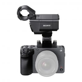 Cámara de cine digital Sony FX30 con unidad de asa XLR, sensor APS-C de 26.1 MP y grabación en 4K UHD a 120 fps. Compacta y diseñada para uso sin jaula, con enfoque automático preciso y ciencia de color cinematográfica S-Cinetone.