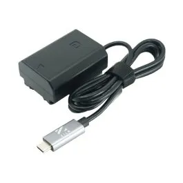 Cargador negro con cable y conector USB-C