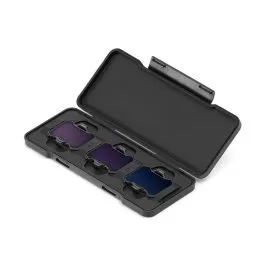 Imagen del juego de filtros ND (ND8/16/32) para el DJI Avata 2 en un entorno profesional. Accesorio diseñado para reducir la cantidad de luz que entra en la cámara, permitiendo ajustes creativos y una mayor calidad en las tomas aéreas.