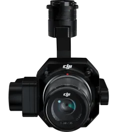 Cámara DJI con gimbal sobre fondo negro