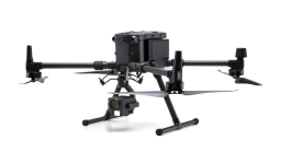 Dron profesional con cámara y tren de aterrizaje