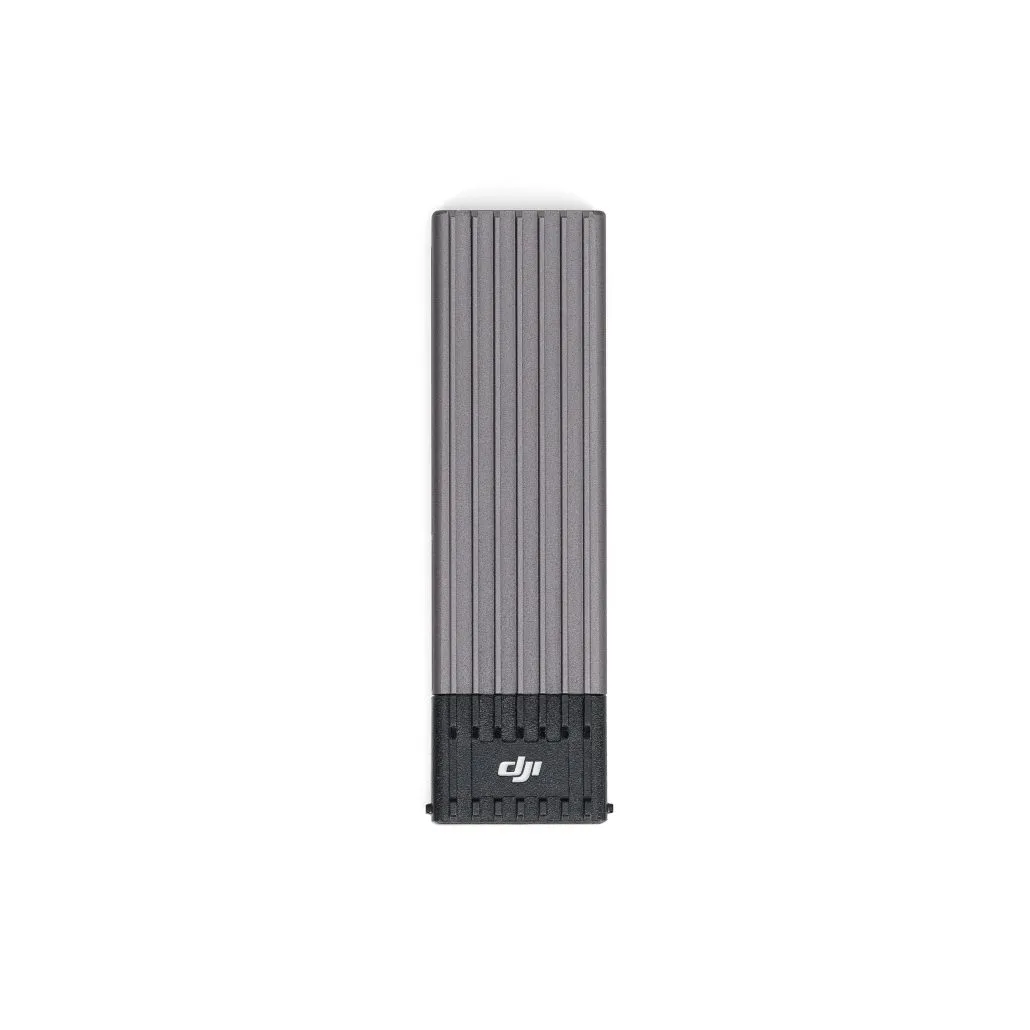 Dispositivo DJI rectangular gris con diseño acanalado