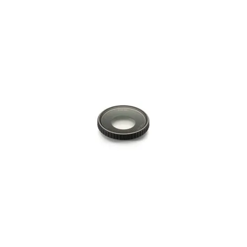Anillo adaptador de lente sobre fondo blanco